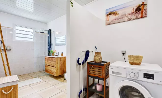 Maison Laves de paix, Sainte-Rose, Tropic Locations